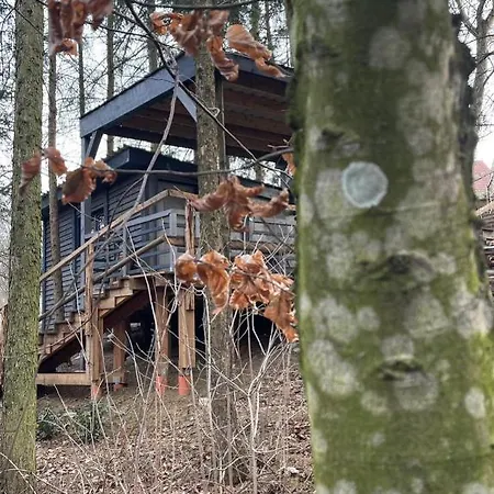 Waldhuette Fuchsbau * Fuerstenfeld